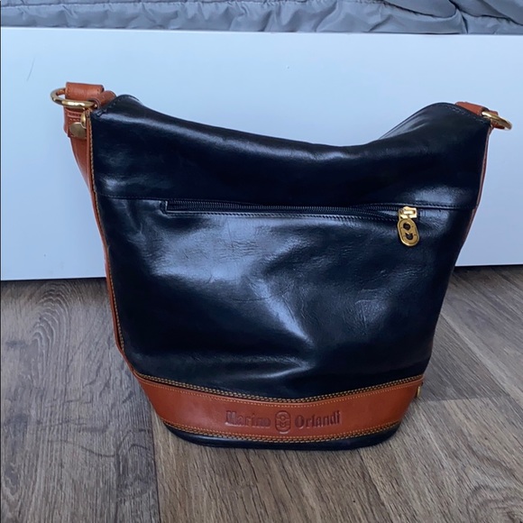 Italian Leather Bucket Bag - Picture 6 of 16